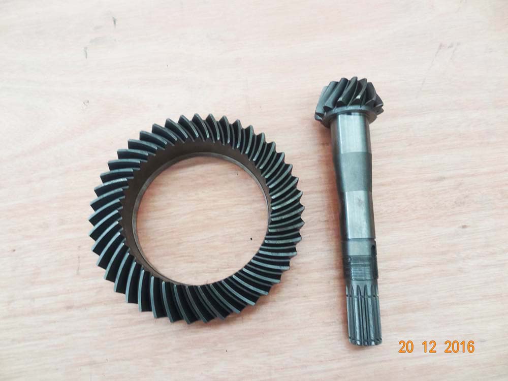 拖拉机轮边减速机构间隙怎么调整